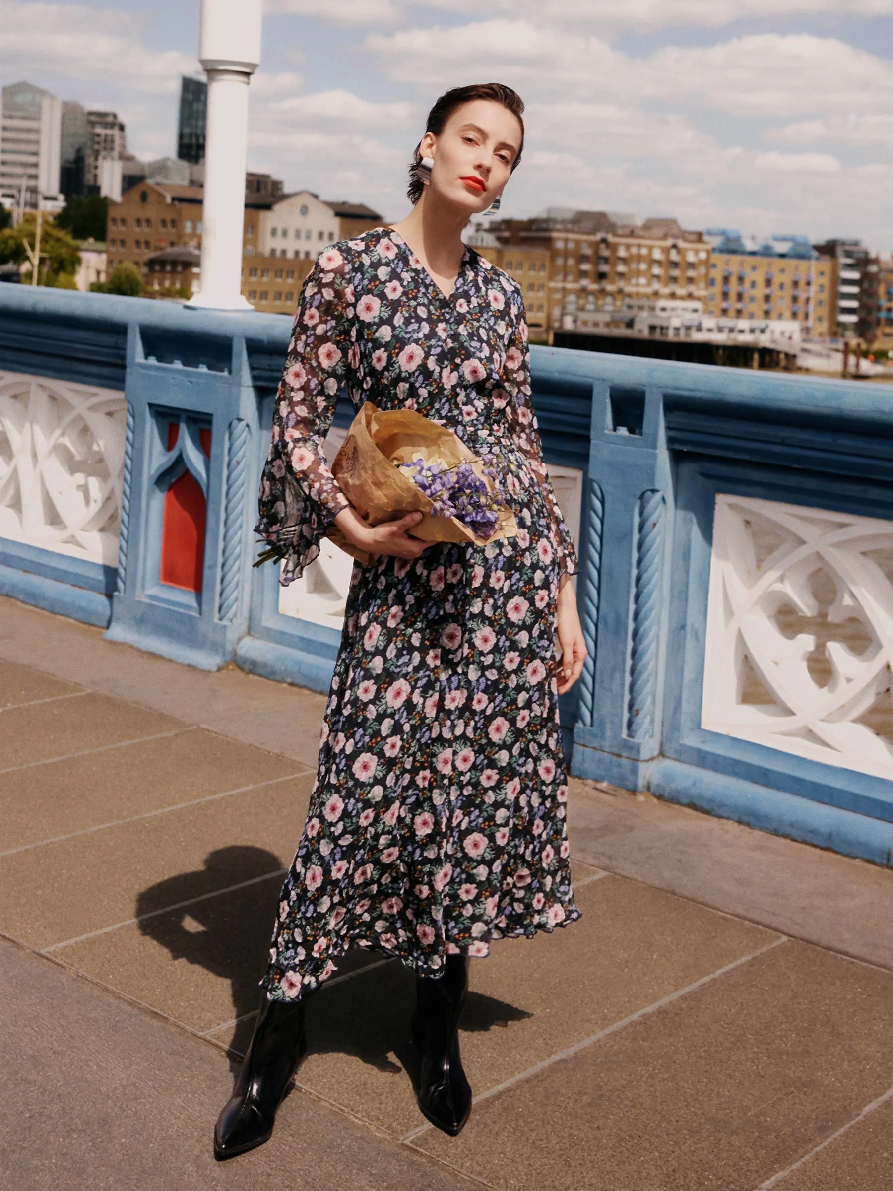 floral maxi dress singapore RIVERIA FLORAL MAXI DRESS IN NAVY